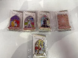 serie de pin's disney 30 ans belle aux bois dormants