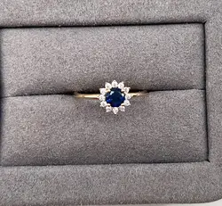 2972240 bague solitaire rond avec oxydes bleu et incolores t56