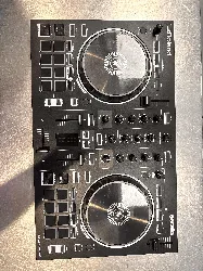 roland dj-202 contrôleur dj graveur dvs (digital vinyl system) 2 canaux noir