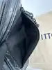pochette louis vuitton volga en toile monogram eclipse grise / noire