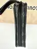 pochette louis vuitton volga en toile monogram eclipse grise / noire