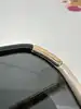 lunettes de soleil prada spr20x avec des verres noirs