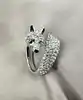 bague swarovski polar bestiary renard en métal rhodié argenté et cristaux pavés blancs t55
