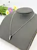 collier fine maille gourmette avec pendentif barre rectangulaire serti de zircons argent 925 millième (22 ct) 6,18 g
