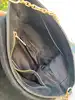 sac à  rabat vanessa bruno moon en cuir noir avec bandoulière