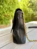 sac à  rabat vanessa bruno moon en cuir noir avec bandoulière