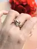 bague or sertie des pierres de couleur or 750 millième (18 ct) 4,54g