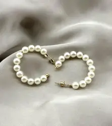 boucles d'oreilles créoles ornées de perles synthétique