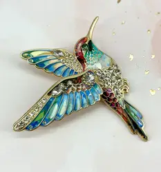 broche en émail bleu et rose motif colibri
