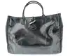 sac cabas longchamp roseau en cuir verni noir effet froissé avec son fermoir métallique argenté