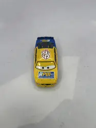 voiture métal rpm jaune