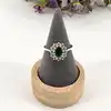 bague marguerite entourage ovale verte serti de zircons blancs argent 925 millième (22 ct) 2,31g