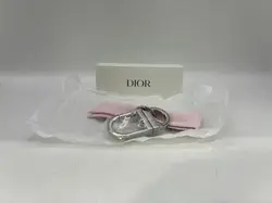 porte clé christian dior noeud papillon rose miss dior