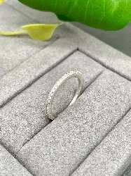 bague argent entourée d'oxydes  argent 925 millième (22 ct) 1,80g