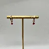2636920 boucle d'oreiles créoles chacune ornée d'une oxyde rouge pendante d1,5cm