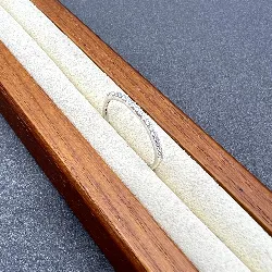 bague argent demi alliance avec oxydes argent 925 millième (22 ct) 0,64g