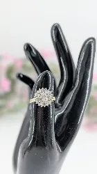 bague chou en or blanc sertie de 37 diamants d'environ 0,74cts or 750 millième (18 ct) 3,82g