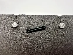 132018 boucles d'oreilles puces pavé d'oxydes 4mm argent 925 millième (22 ct) 0,3 g