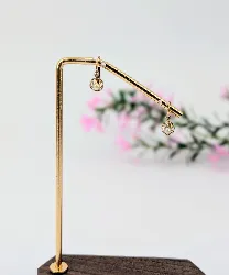 boucles d'oreilles dormeuses chacune ornée d'une perle de culture or 750 millième (18 ct) 1,37g