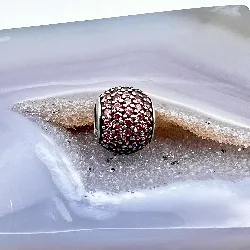 charm pandora rond orné pavé rose  argent 925 millième (22 ct) 1,74g