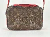 sac à main louis vuitton saintonge en toile monogram et cuir rouge avec bandoulière