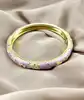 bracelet joncs en émail violet à motif floral