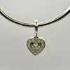 charm pandora pendentif double coeur blanc iridescent argent 925 millième (22 ct) 4,03g