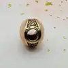 charm pandora tourbillon rose scintillant