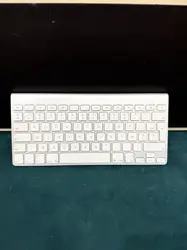 clavier sans fil (sans pavé numérique)