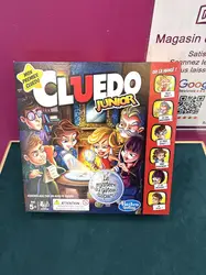 cluedo junior - le mystère du gâteau disparu
