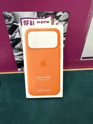 coque iphone 17 pro max en silicone avec magsafe - orange