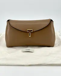 mini pochette toteme t-lock en cuir taupe