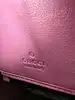 portefeuille zippé gucci en cuir verni rose avec pendentif bambou