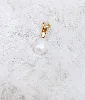 pendentif perle de culture forme poire surmontée d'un oxyde or 750 millième (18 ct) 1,38g