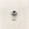 charm rond ajouré perlé avec perle  argent 925 millième (22 ct) 2,73gr