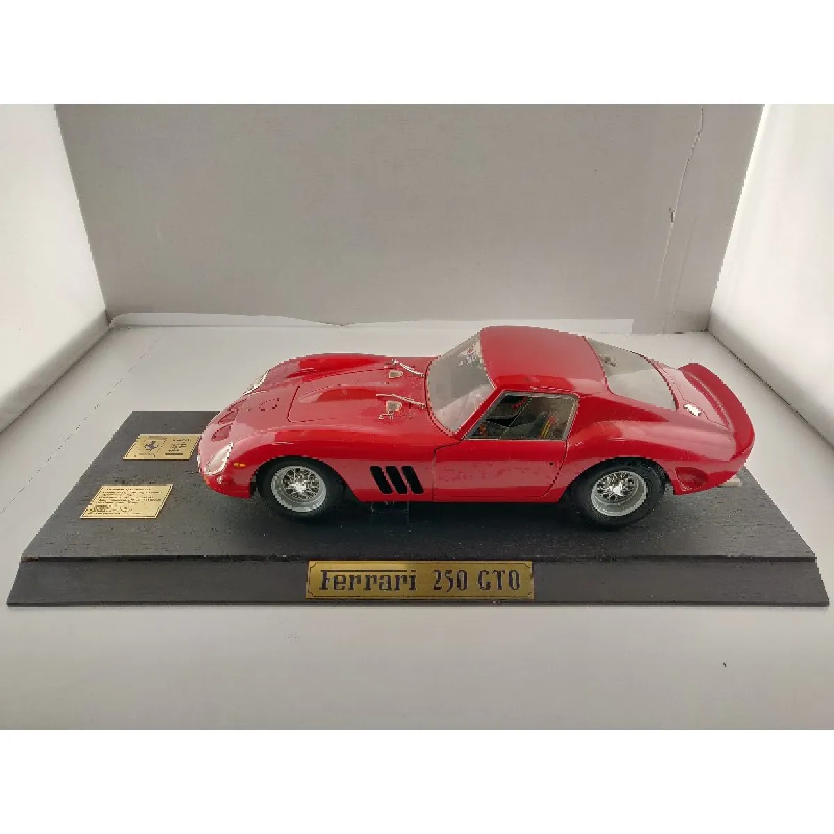 Voiture de Collection Revell Ferrari 250 Gto 1:12 - DEALiCASH