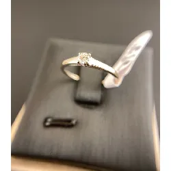 bague solitaire diamant 0,10ct environ