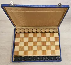 jeu de dame en bois
