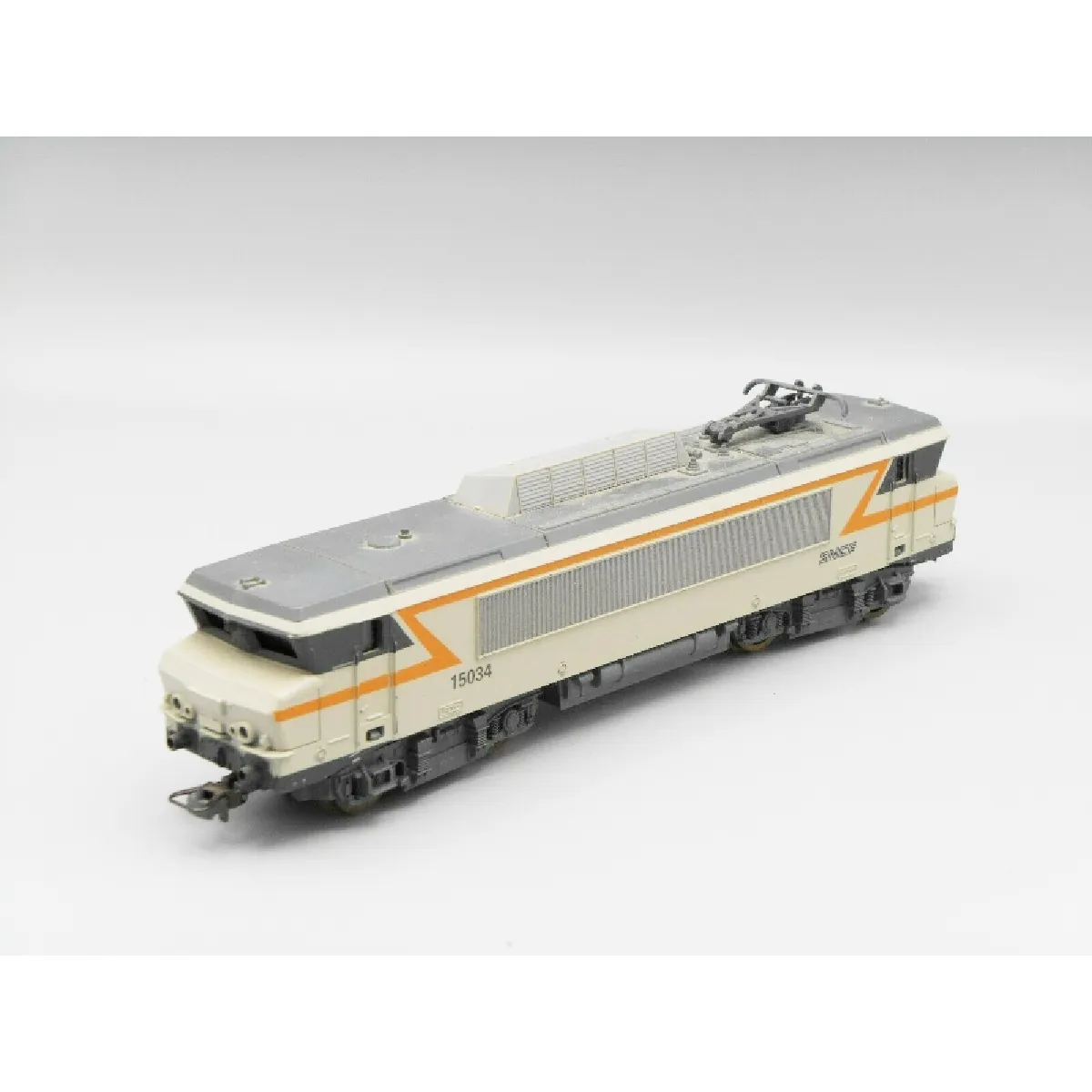 Motrice électrique BB 15034 - Jouef