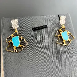 bo or pavé de diamants + turquoise pendant or 750 millième (18 ct) 4,05g