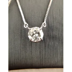 collier or blanc solitaire diamant 0,50ct environ or 750 millième (18 ct) 1,48g