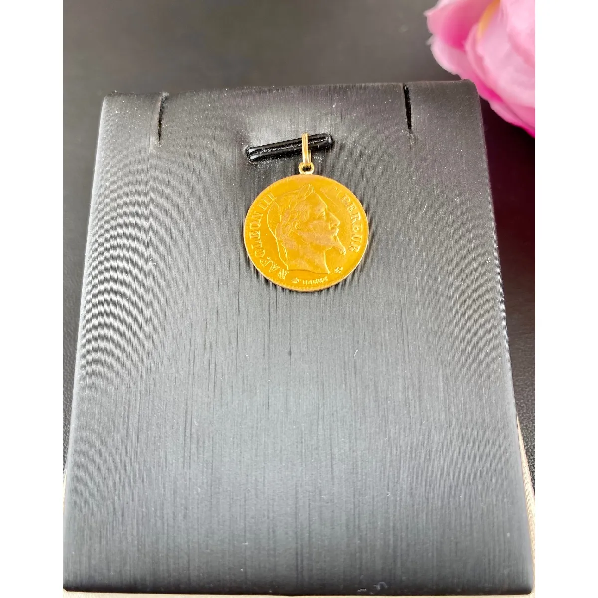 Pendentif Reproduction 10 Francs Napoléon III En Or 18k - Poids 3 à 3.2 Grammes, Occasion