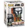 figurine funko! pop - star wars : le mandalorien n°402 - mandalorien avec l'enfant vole (50959)