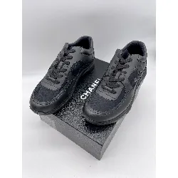 baskets sneakers chanel en cuir noir p45