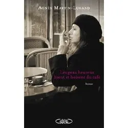 livre les gens heureux lisent et boivent du café