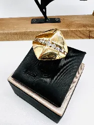 bague losange ornée d'une ligne de diamants en chute taille ancienne or 750 millième (18 ct) 20,47g