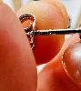 boucles d'oreilles or perle de culture rose+diamant env 0,16ct au total or 750 millième (18 ct) 2,09g