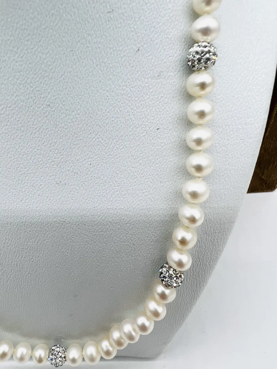 Collier En Perles De Culture - Fermoir En Or 375 Millièmes Avec Motifs - Occasion