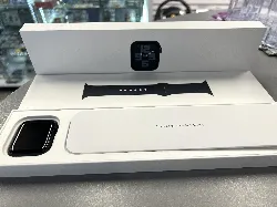 apple watch se (gps) - 2e génération - 44 mm - aluminium minuit - montre intelligente avec bracelet sport - fluoroélastomère - min