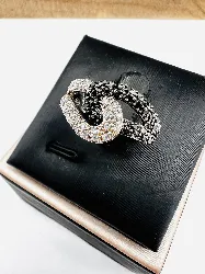 bague argent lignes d'oxydes noirs et blancs entrelacées  argent 925 millième (22 ct) 3,66g